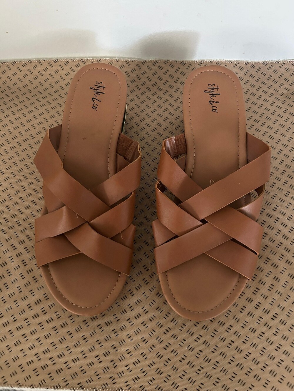 Style & Co. Women's Cognac Crisscross Slide Sandals